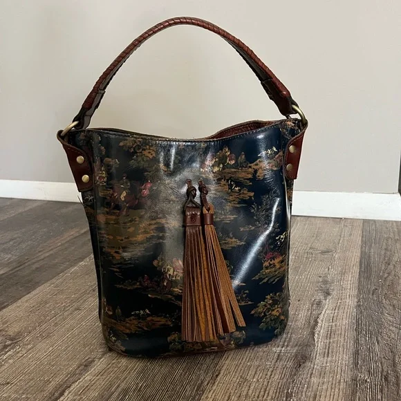 Patricia Nash Kent Countryside Bucket Bag - Picture 3 of 8